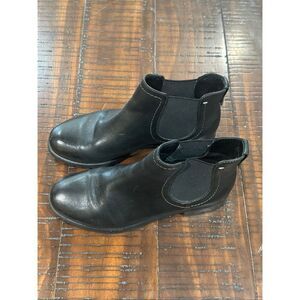 Sofft black leather Chelsea boot pull on comfort 7